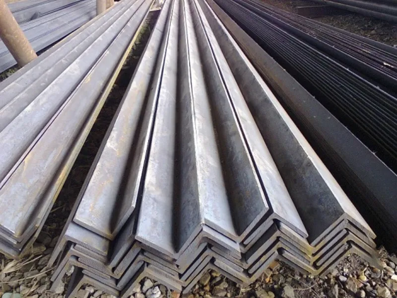 Thép hình V nguồn vật tư xây dựng phổ biến hiện nay